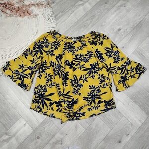 Counterparts Women's Size Large 1/2 Bell Sleeve Blouse Floral Bottom Tie Hem